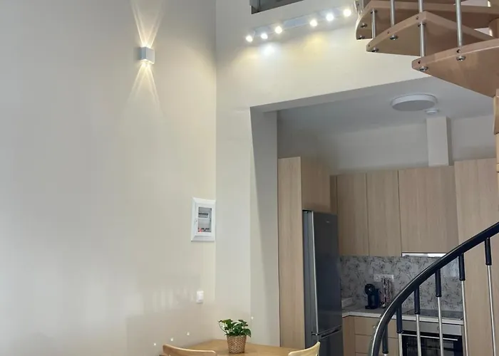 Daire Light-filled Lofts In Byzantium Kalamaria *
